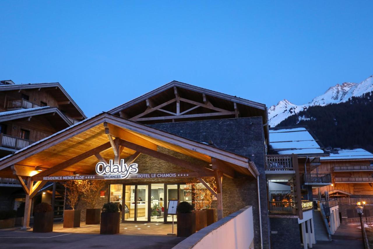 Hotel Prestige Odalys Le Chamois La Clusaz Exterior photo